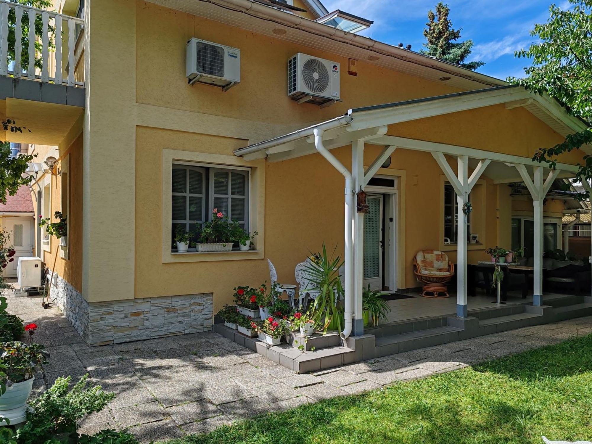 Apartment Patricia With Garden Budapest Exterior photo
