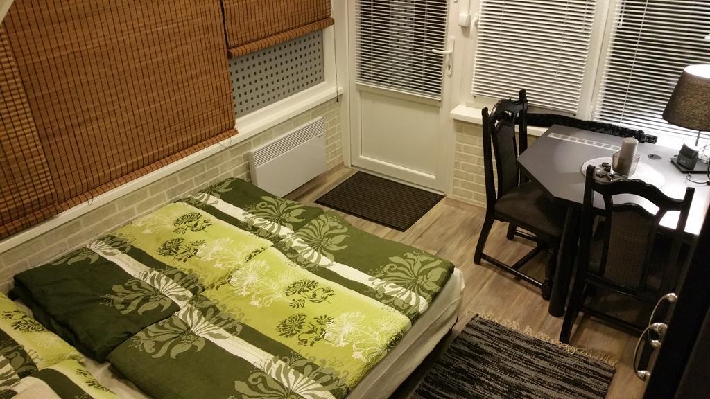 Apartment Patricia With Garden Budapest Room photo