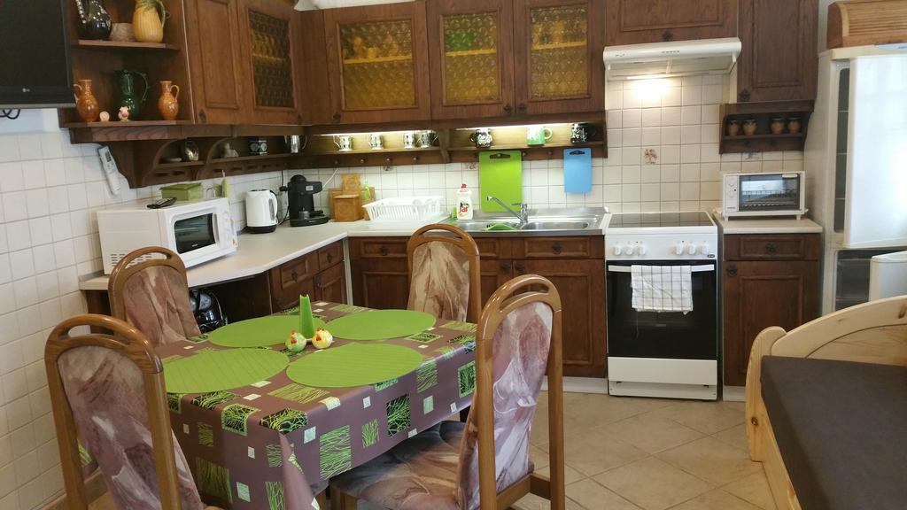 Apartment Patricia With Garden Budapest Room photo